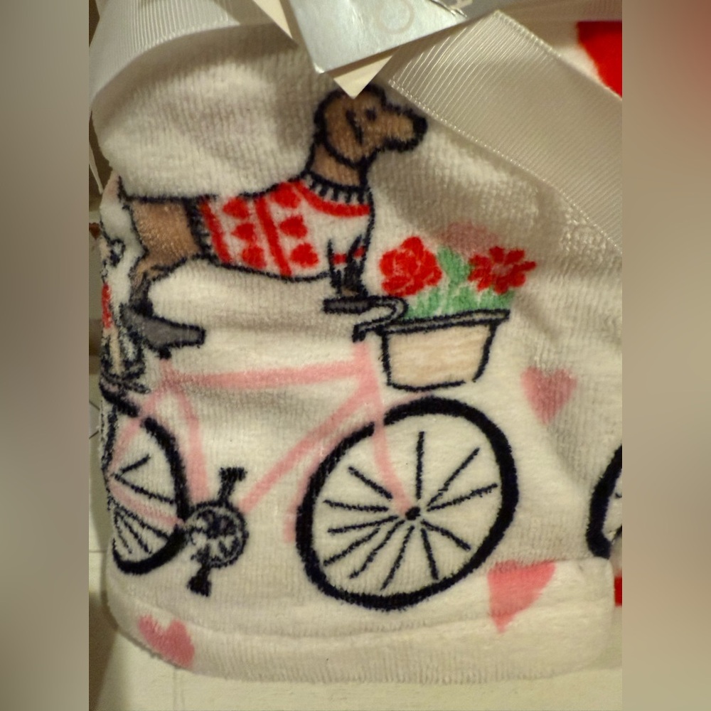 Casaba‎ Doxie Dachshund White and Pink Bicycle Print Hand Towels w/ Hearts New - Picture 2 of 4